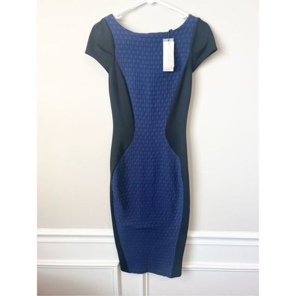 Closet boutique blue and black midi dress size 8 ￼/ nwt